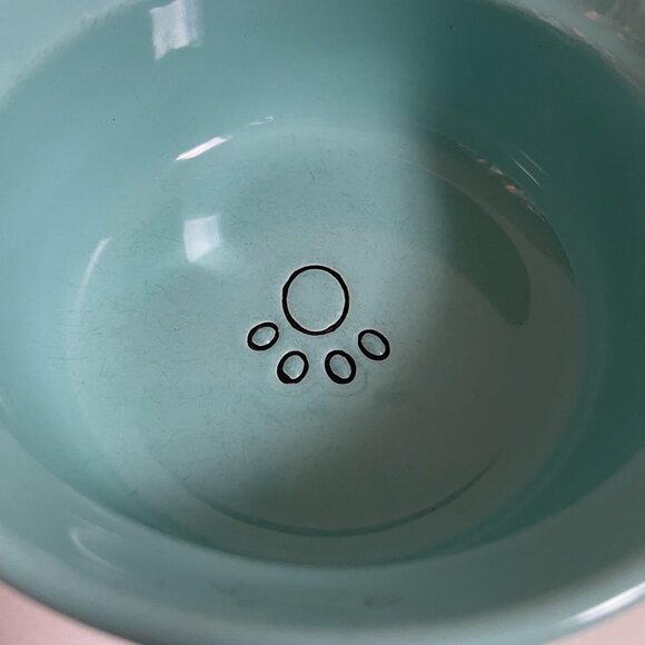 Signature Housewares “Feed Me” Pet Bowl - Picture 2 of 5